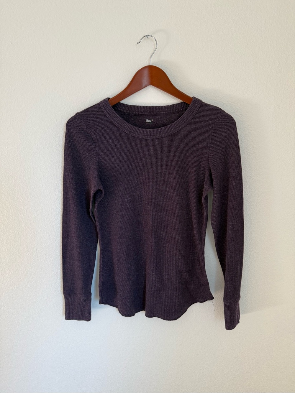GAP Long Sleeve Plum Crewneck Top